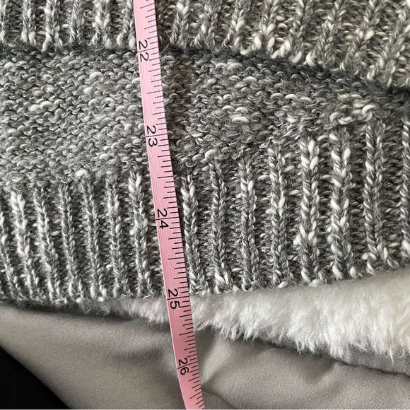 NWT Express Marled Gray Knit Lace Front Sweater - Picture 8 of 11